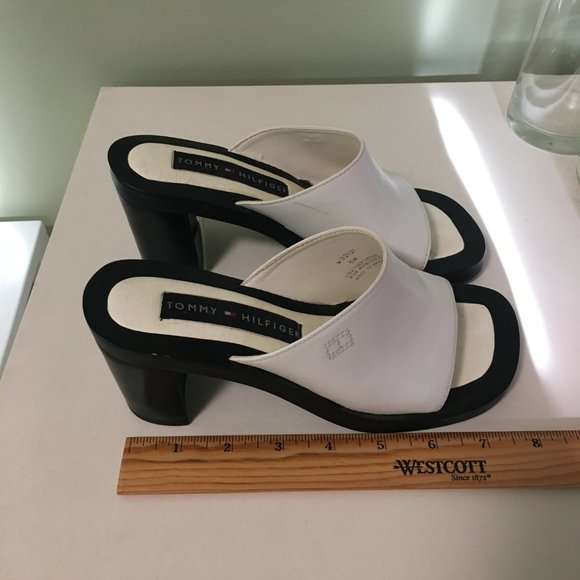 White Tommy Hilfiger square toe chunky block heel sandals - Picture 2 of 9